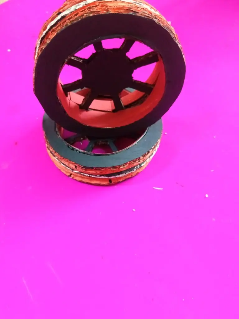 0d7e6af8ca5d5b00d27b9af3e1052af8bf904c469c53982caf78aacdfd4cf40f.jpg