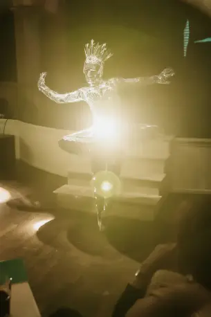 The mirror-light show