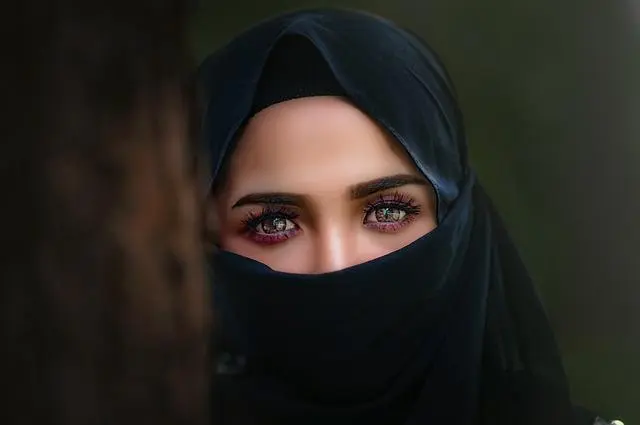 13b6ae129f3cc11d62bd587ffee363f718a7a61f10c94bfec5a4a597deba004c.jpg