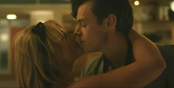 Florence Pugh and Harry Styles in Don't Worry Darling movie.
