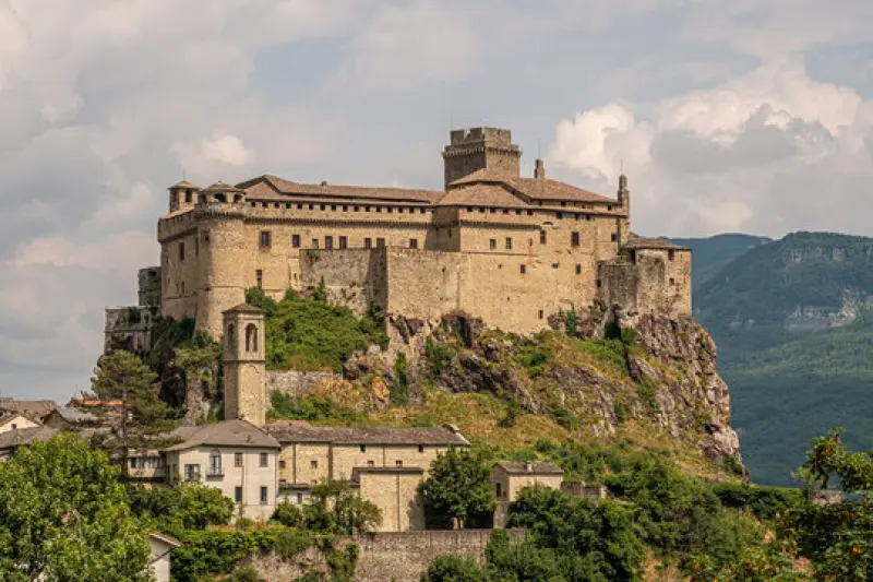 Bardi Castle