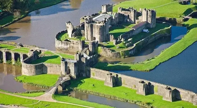 Caerphilly Castle, Wales (1268)