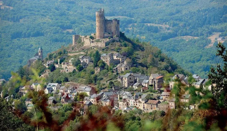 Château de Najac, France (1253)