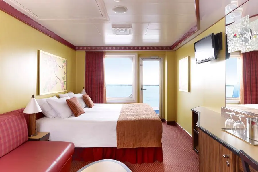 Cruise ship