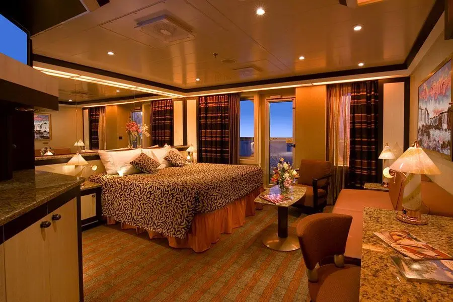 Cruise ship
