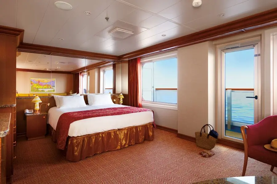 Cruise ship