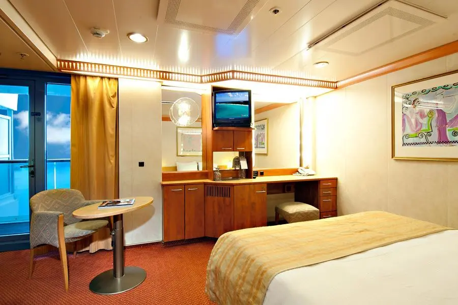 Cruise ship