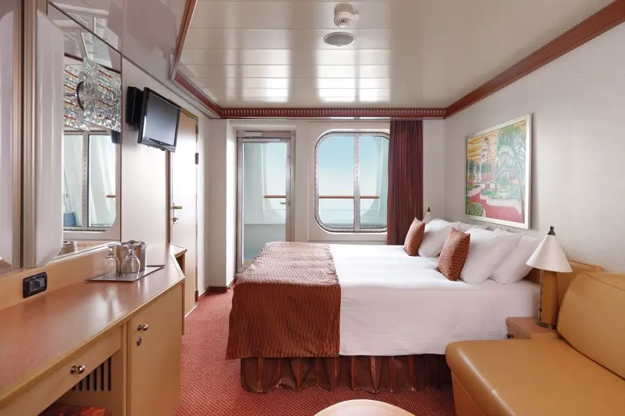 Cruise ship