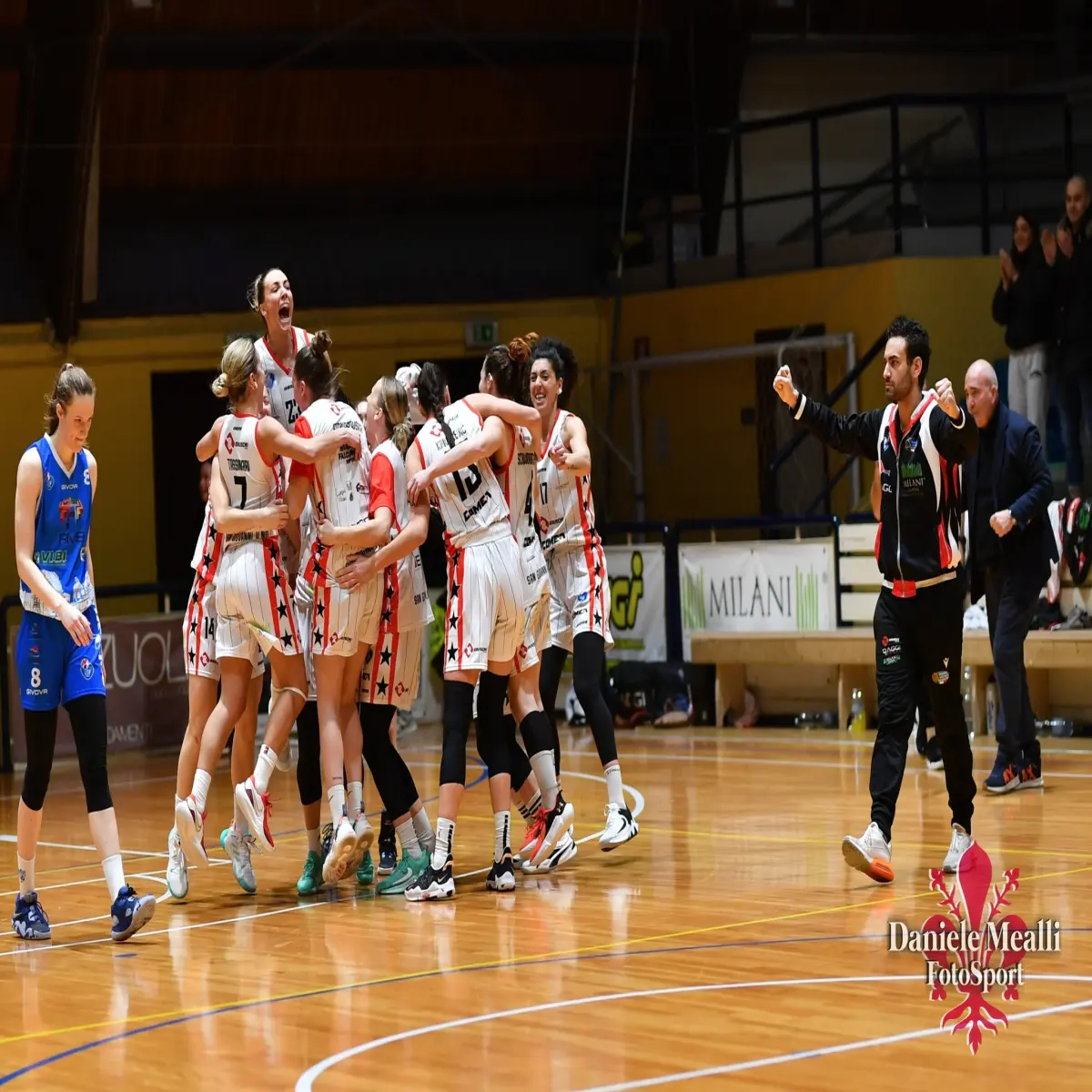 cec2ffc2478e9ebabe267c47b5902513d87ca0261511de441f1fbc597c1ecfc4.jpg