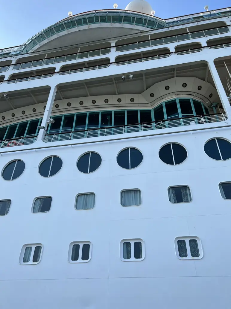 Cruise ship