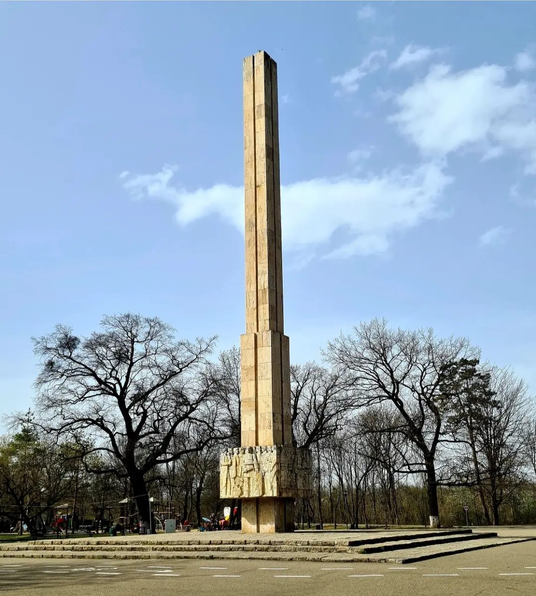 dc907d2a011c3f8a282263242cb780c70b602bdb20c7e4e6e801a8692288a3a3.jpg