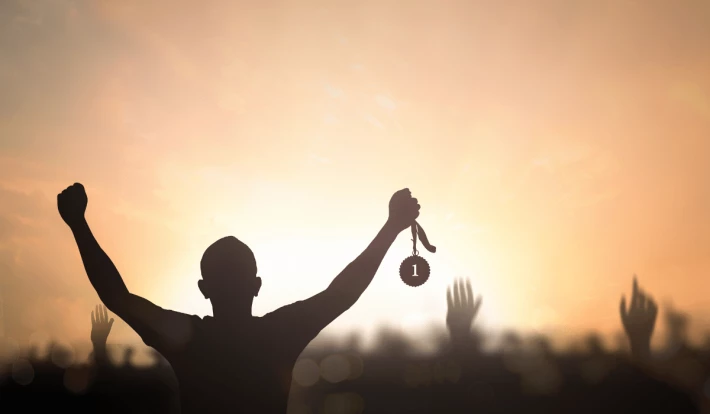 Who will win the crypto travel challenge with Lolli?