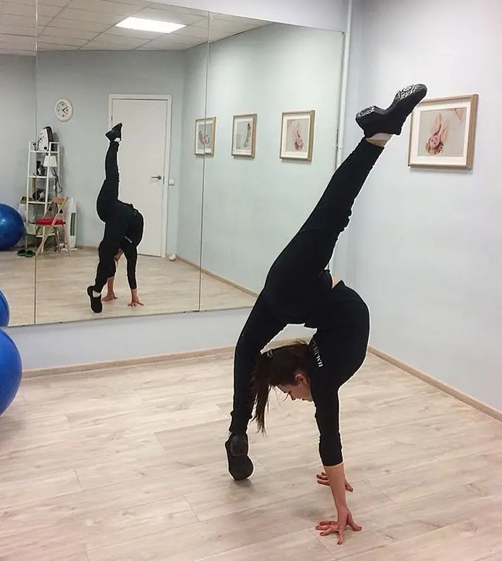 SHOW BALLET